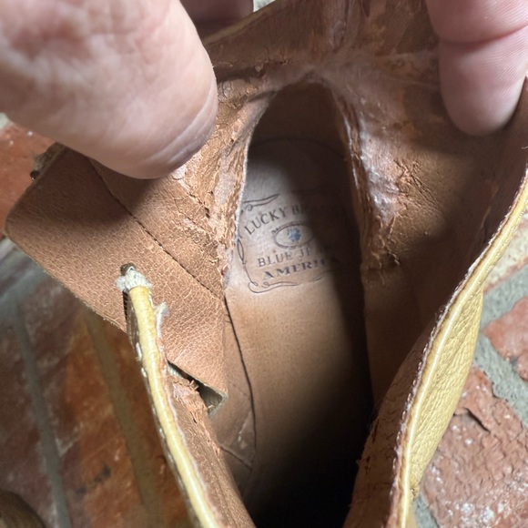 Lucky Brand "Terrace" Women Studded Boots Sz 8.5 70's Inspired
Natural Wood Clog - Picture 4 of 10